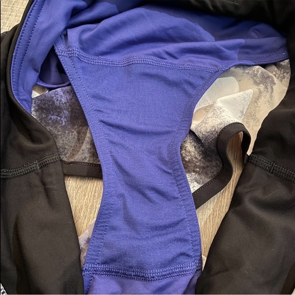 Lululemon Speed Short in Milky Way Multi Print / Black Size 6 - Picture 3 of 5